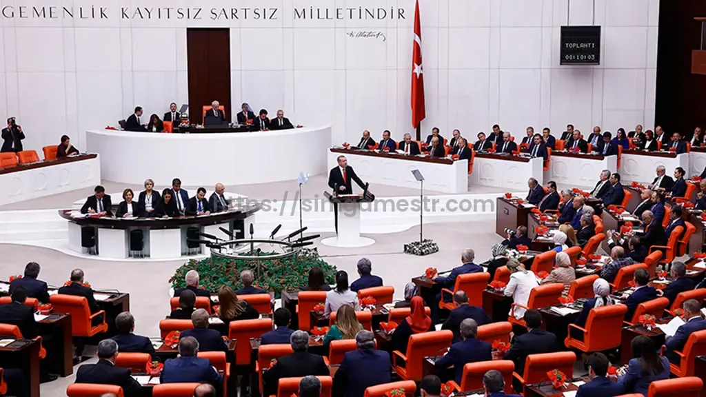 Türkiye Siyasetinde Güncel Gelişmeler: Yeni Dönemin Dinamikleri 2 oli-sy2334
